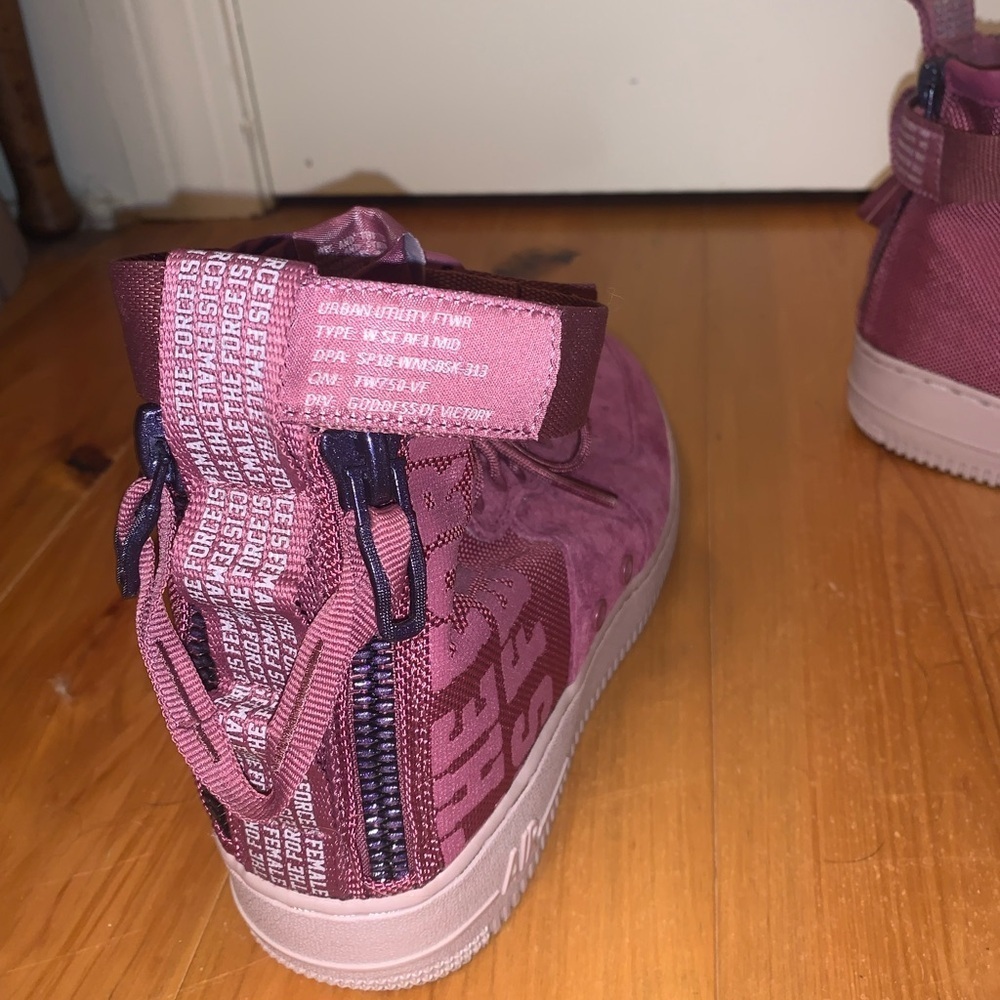 Women’s Nike high top air SFAF1 - Picture 9 of 9